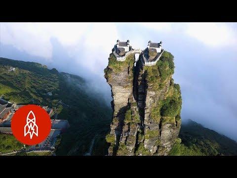 Finding Tranquility in China’s Extraordinary Wuling Mountains