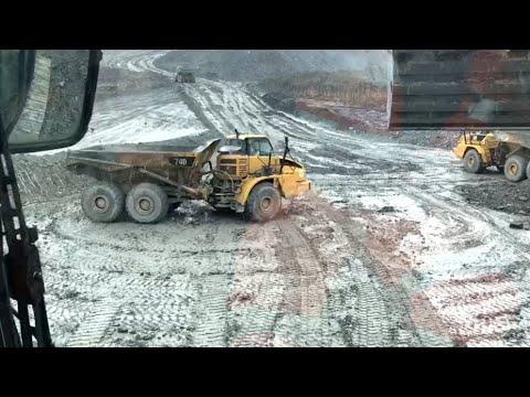 Drifting a 40 Ton Dump Truck Video. Your Daily Dose Of Internet.