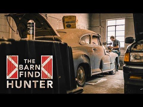 Small towns harbor the best barn finds | Barn Find Hunter - Ep. 62 (Part 3/4)
