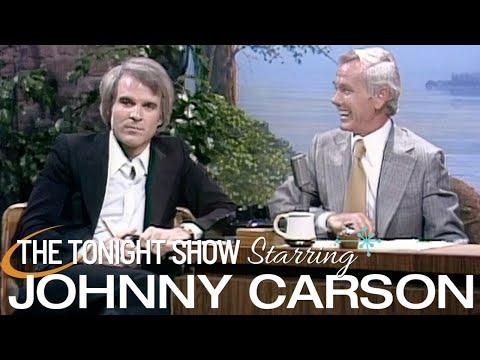Steve Martin Checks His Messages During the Show | Carson Tonight Show #Video