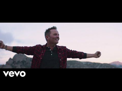 Chris Tomlin - Nobody Loves Me Like You (Official Music Video)