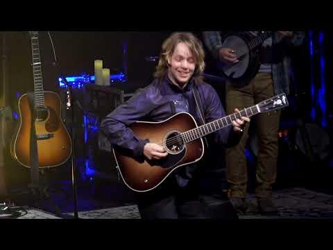 Billy Strings covers Don Reno 'Long Gone' Boston, MA 3/15/22 #Video