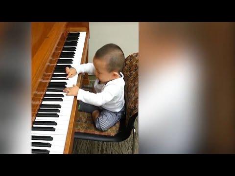 Child piano prodigy plays Carnegie Hall #Video