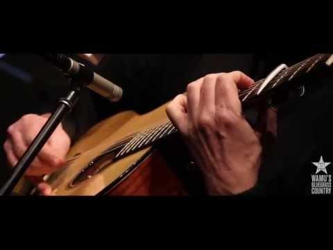 Beppe Gambetta - Acadian Dream [Live At WAMU's Bluegrass Country]