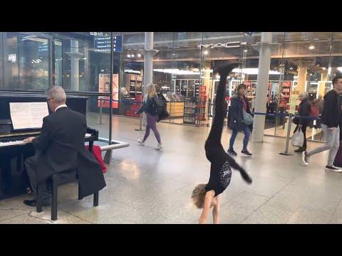 Dude Plays Bach - Girl Does Unauthorized Gymnastics #Video