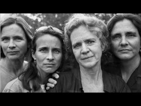 The Brown Sisters Morph: 40 years in 4 minutes #Video