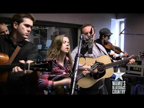 Sierra Hull - Easy Come, Easy Go [Live At WAMU's Bluegrass Country]