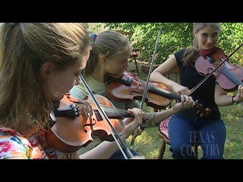 The Quebe Sisters (Texas Country Reporter) #Video