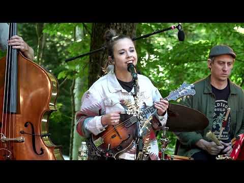 Sierra Hull on Grateful Dead's 'Black Muddy River' 6/15/24 Manchester, VT #Video