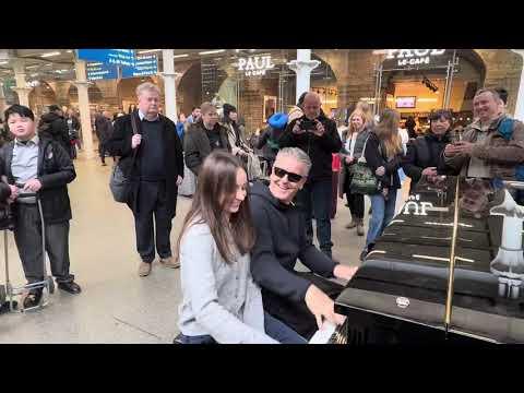 Trainee Lawyer Asks For A Free Piano Lesson #Video