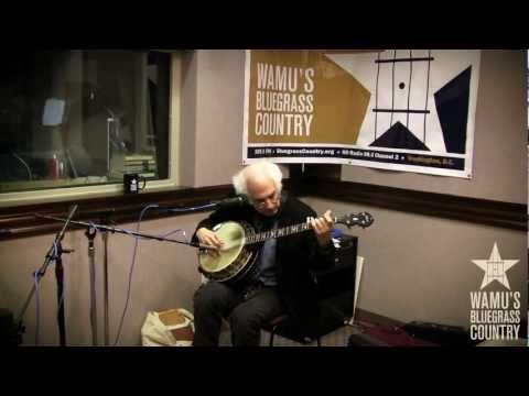 Stephen Wade - Old Joe Clark [Live At WAMU's Bluegrass Country]