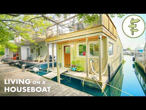 Woman Living on a Charming Tiny Houseboat in All 4 Seasons – Full Tour & How It Works #Video