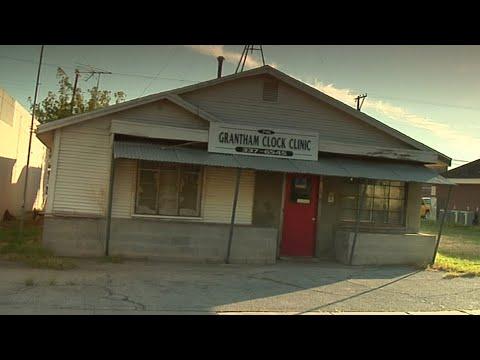 The Clock Clinic (Texas Country Reporter) #Video