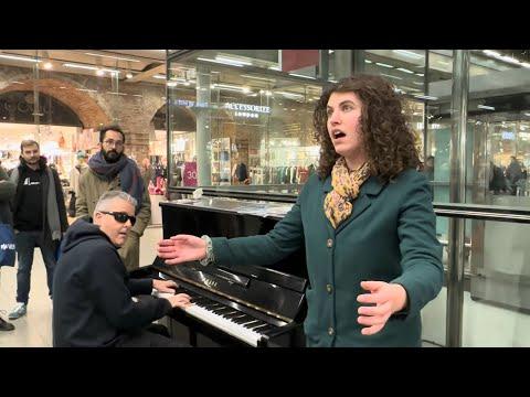 English Rose Creates Magic By Singing Christmas Songs #Video