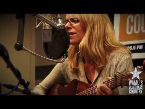 Aoife O'Donovan - Lay My Burden Down [Live At WAMU's Bluegrass Country]