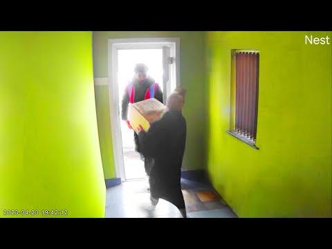 Delivery Guy Gave Zero Warning - Your Daily Dose  Of Internet #Video