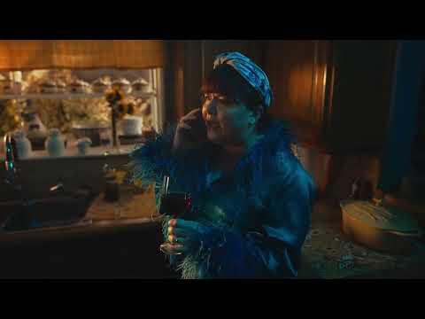 Carvana: Oversharing Mom - Super Bowl 2022 Commerical #Video