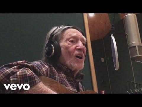 Willie Nelson - It's Hard to Be Humble (Official Music Video)