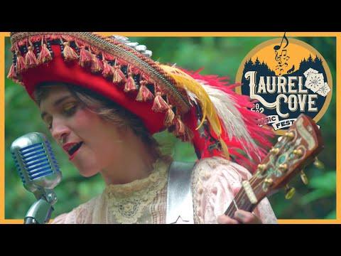 Sierra Ferrell - 'Jeremiah' (Laurel Cove Sessions) | Musical Moonshine #Video