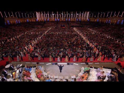 Andre Rieu - Gold and Silver (feat. 200 Dancers & ice skaters) #Video