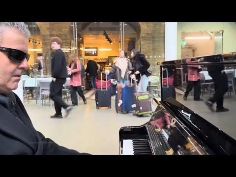 Girl With Suitcases Caught Doing A Sneaky Boogie #Video