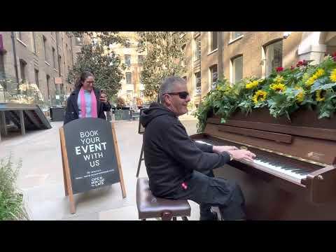 Lady Piano Boss Wants Instant Boogie Woogie #Video