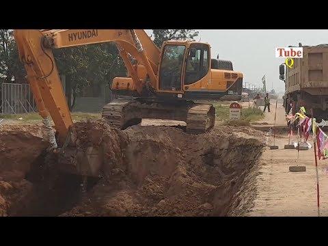 New Hiyundai Excavator Working And Loading Truck