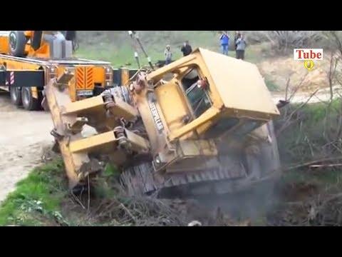 World's Incredible Heavy Equipment Accidents - Recovery Dozer