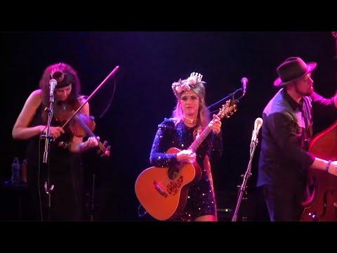 Sierra Ferrell - At The End Of The Rainbow (Live at the Troubadour) #Video