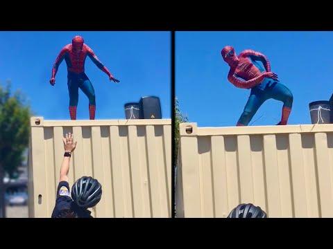 Spiderman Ignores Police Officer. Your Daily Dose Of Internet. #Video