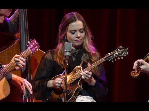 Sierra Hull 'Muddy Water' 3/21/25 Colonial Theater Keene, NH #Video